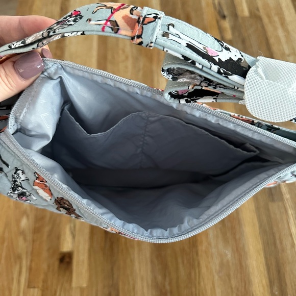 Vera Bradley Dog Show Bucket Crossbody Bag

New with tags! - Picture 2 of 2